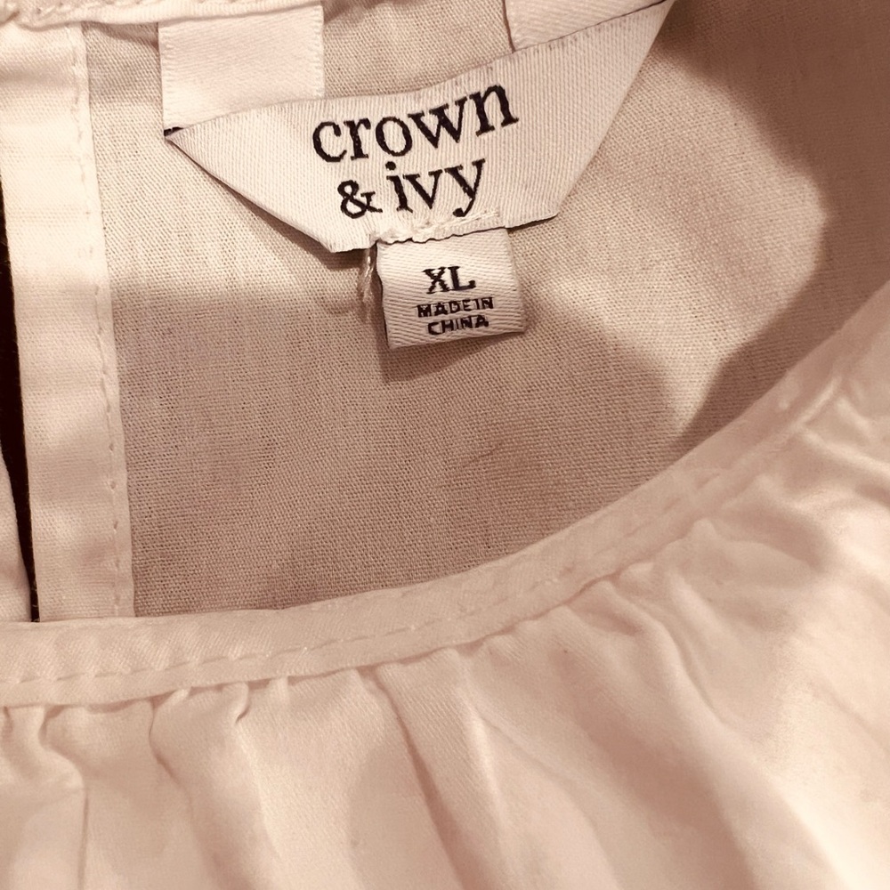 Women’s bundle of 4 Crown & Ivy blouses, Vibrant blue, pretty lilac and 2 white. - Picture 12 of 12